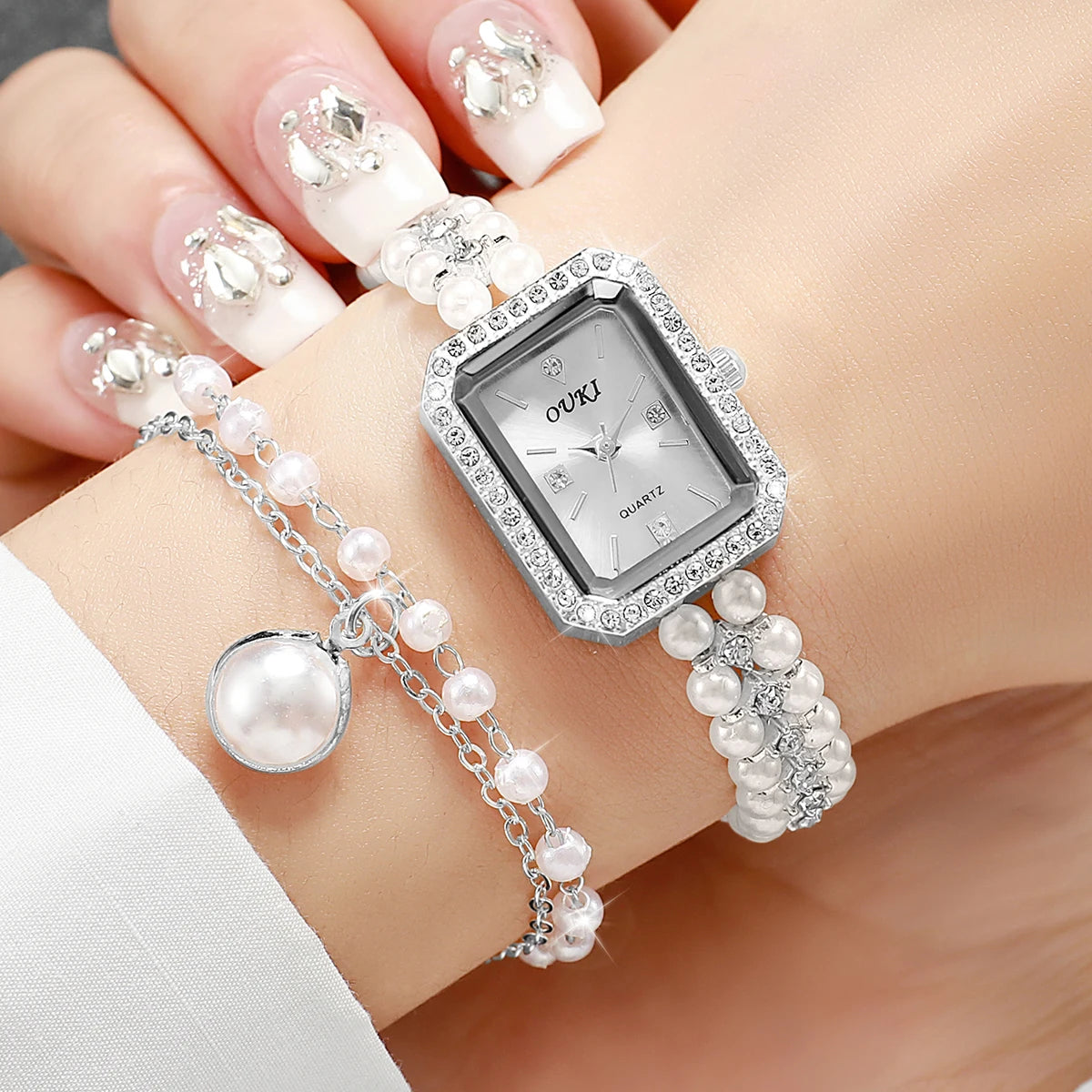 5PCS/Set Fashion Women Watches Ladies Pearls Band Quartz Wristwatch Jewelry Set Reloj Mujer（Without Box）
